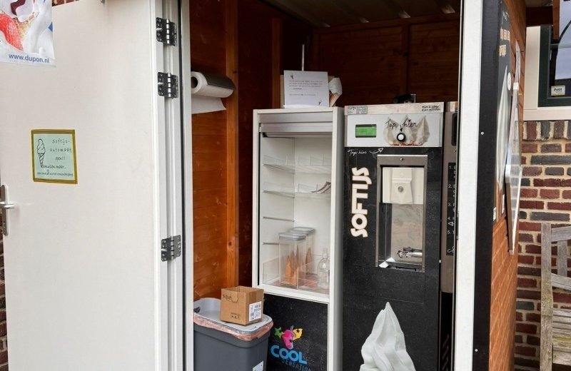 Ijs en vers fruitmachine frijns in wittem